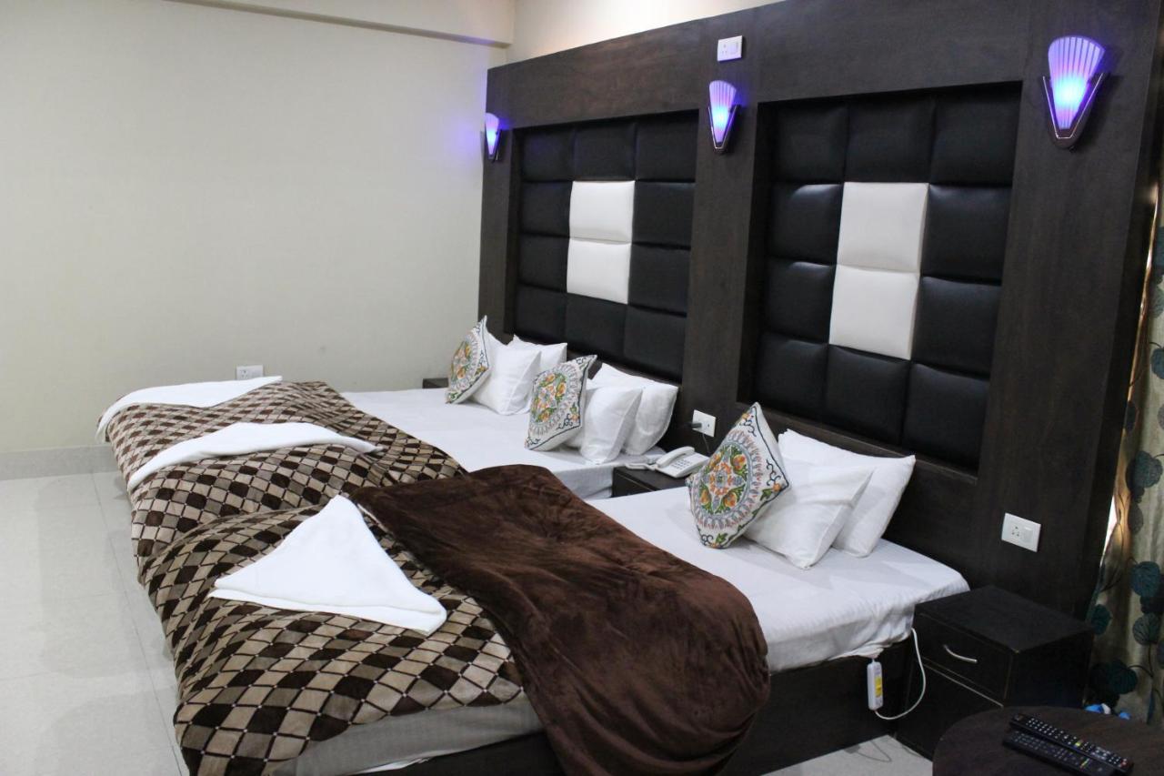Deluxe Quadruple Room,1033025051:JPEG