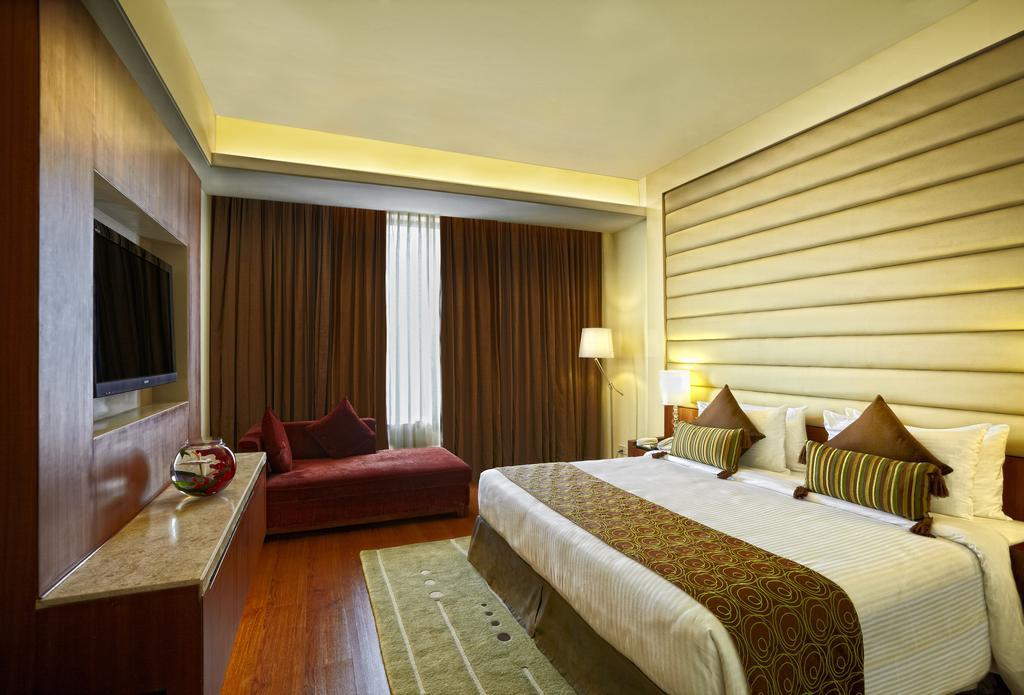 Business Double Room,694217346:JPEG