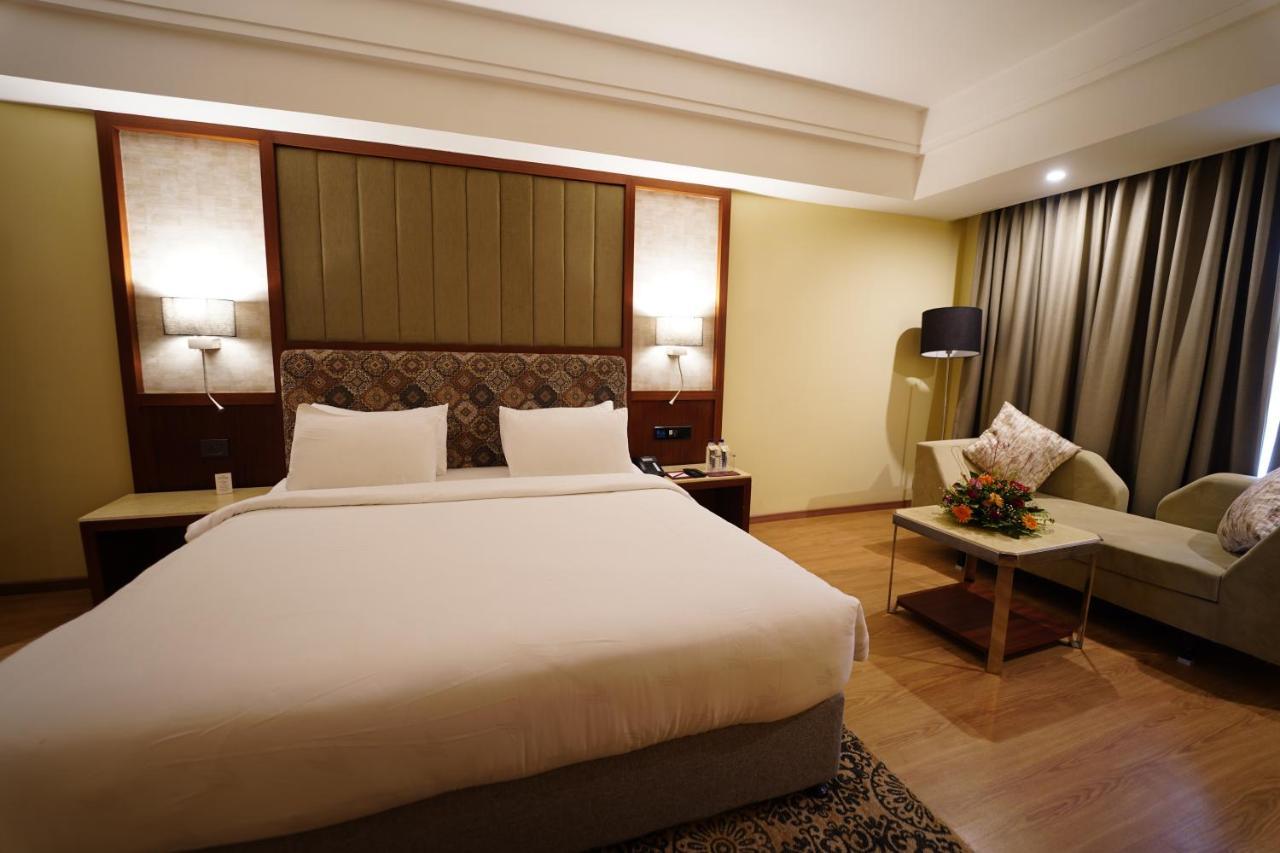 Deluxe Double or Twin Room