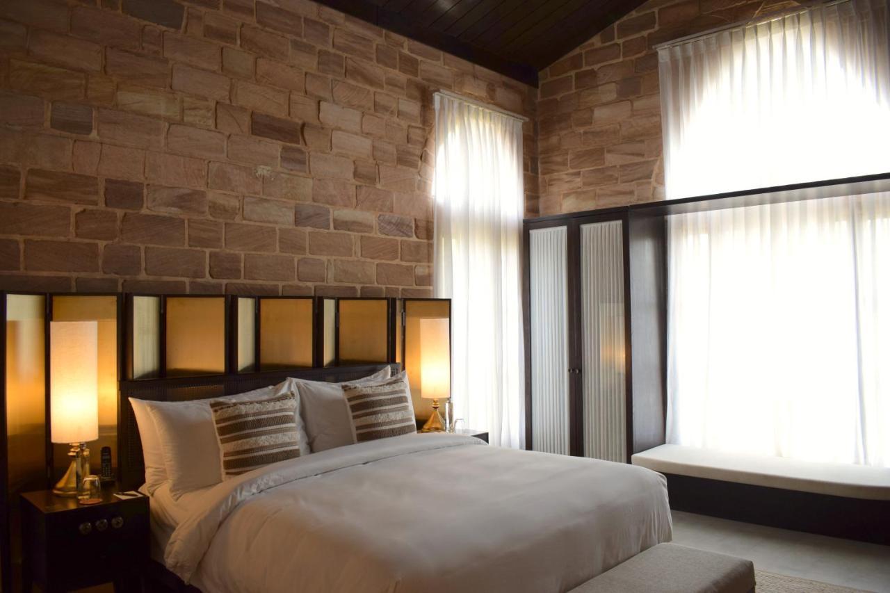 Premier room,1101822792:JPEG