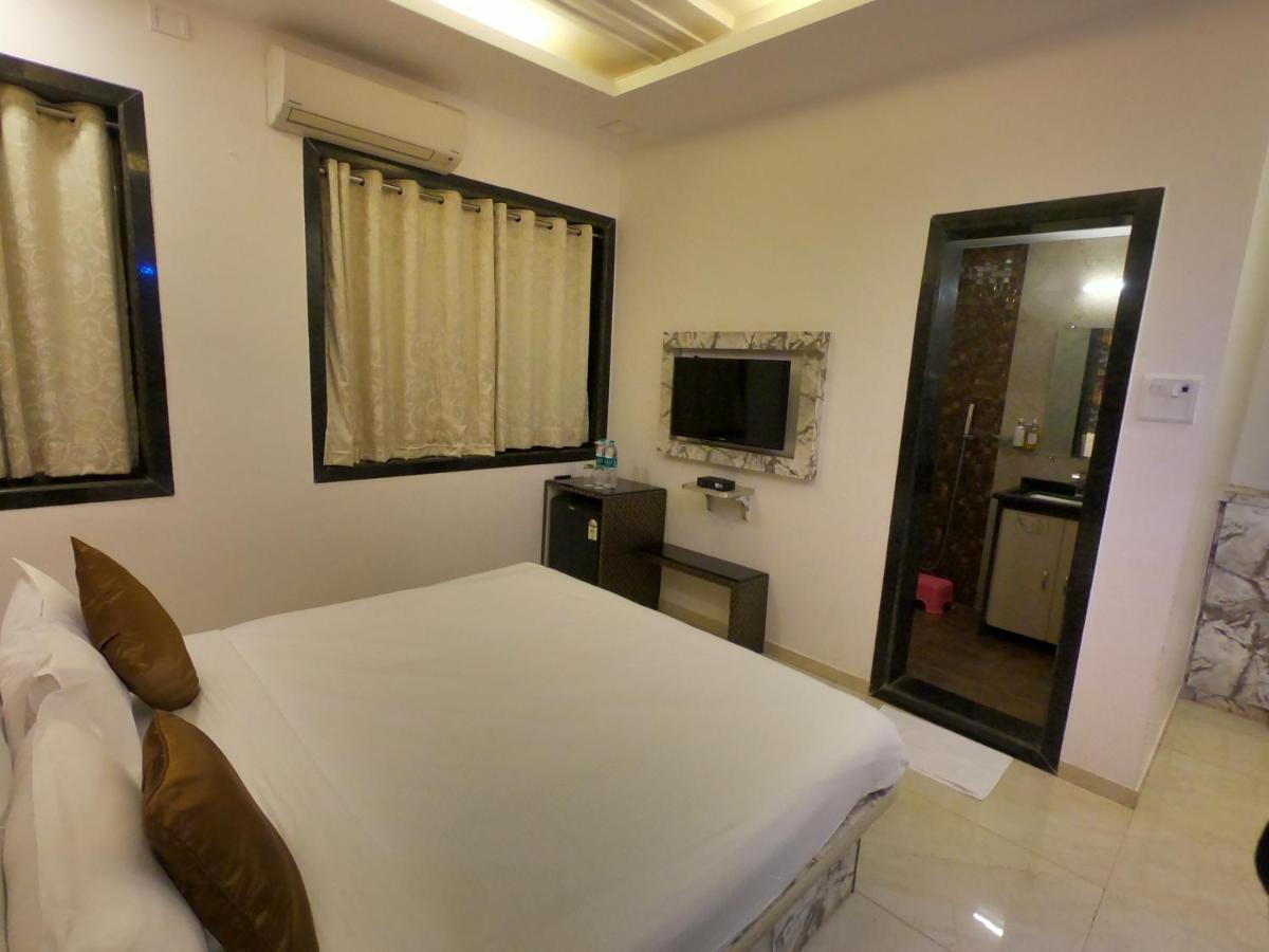 Two-Bedroom Family Suite