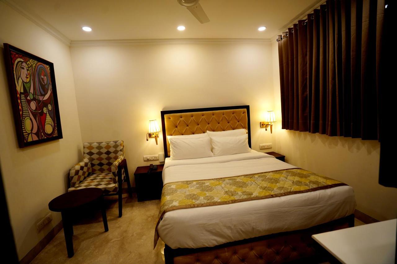 Deluxe Queen Room,1137972760:JPEG