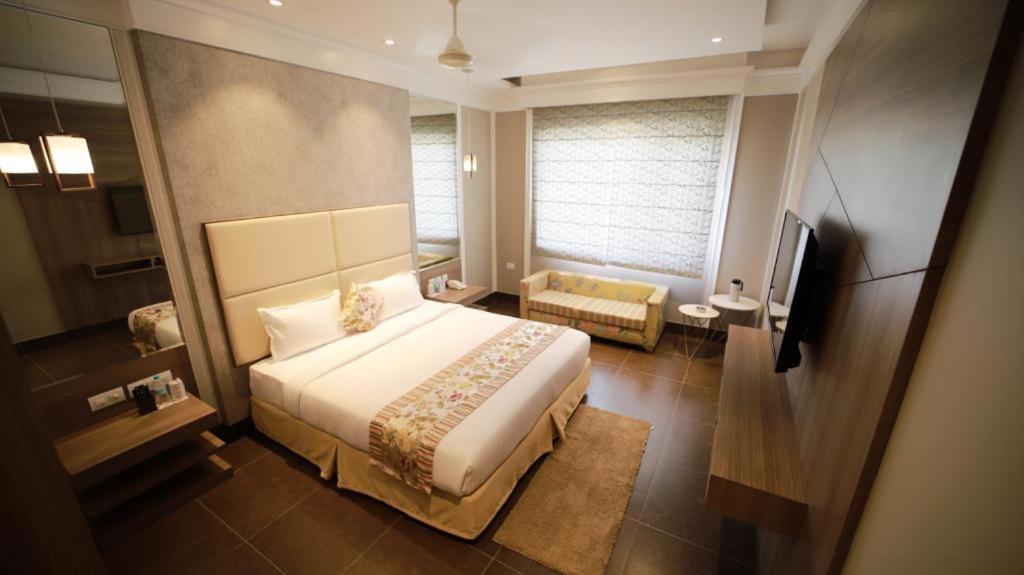 Superior Family Room