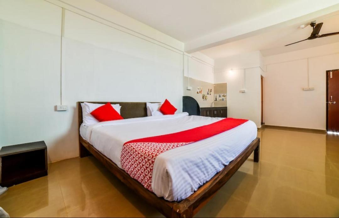 Deluxe Double Room with Balcony and Sea View,1164086433:JPEG