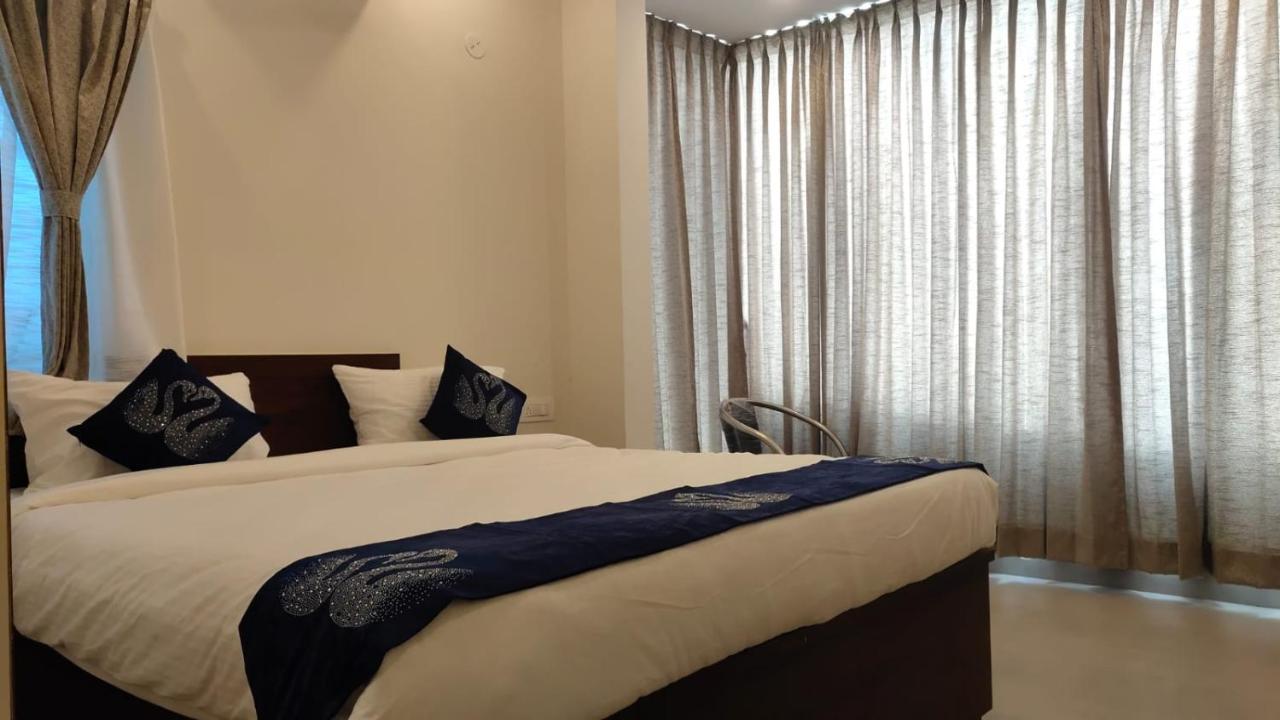 Deluxe Double Room,1185054736:JPEG