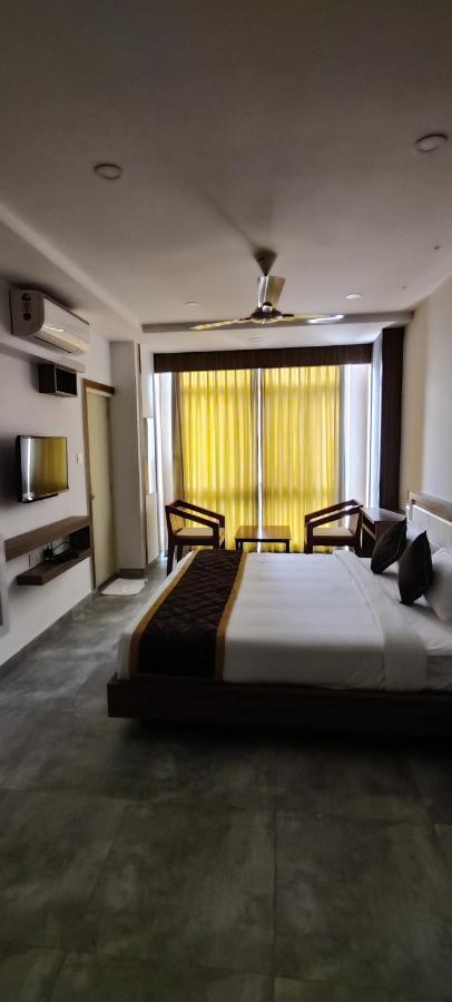 Superior Queen Room