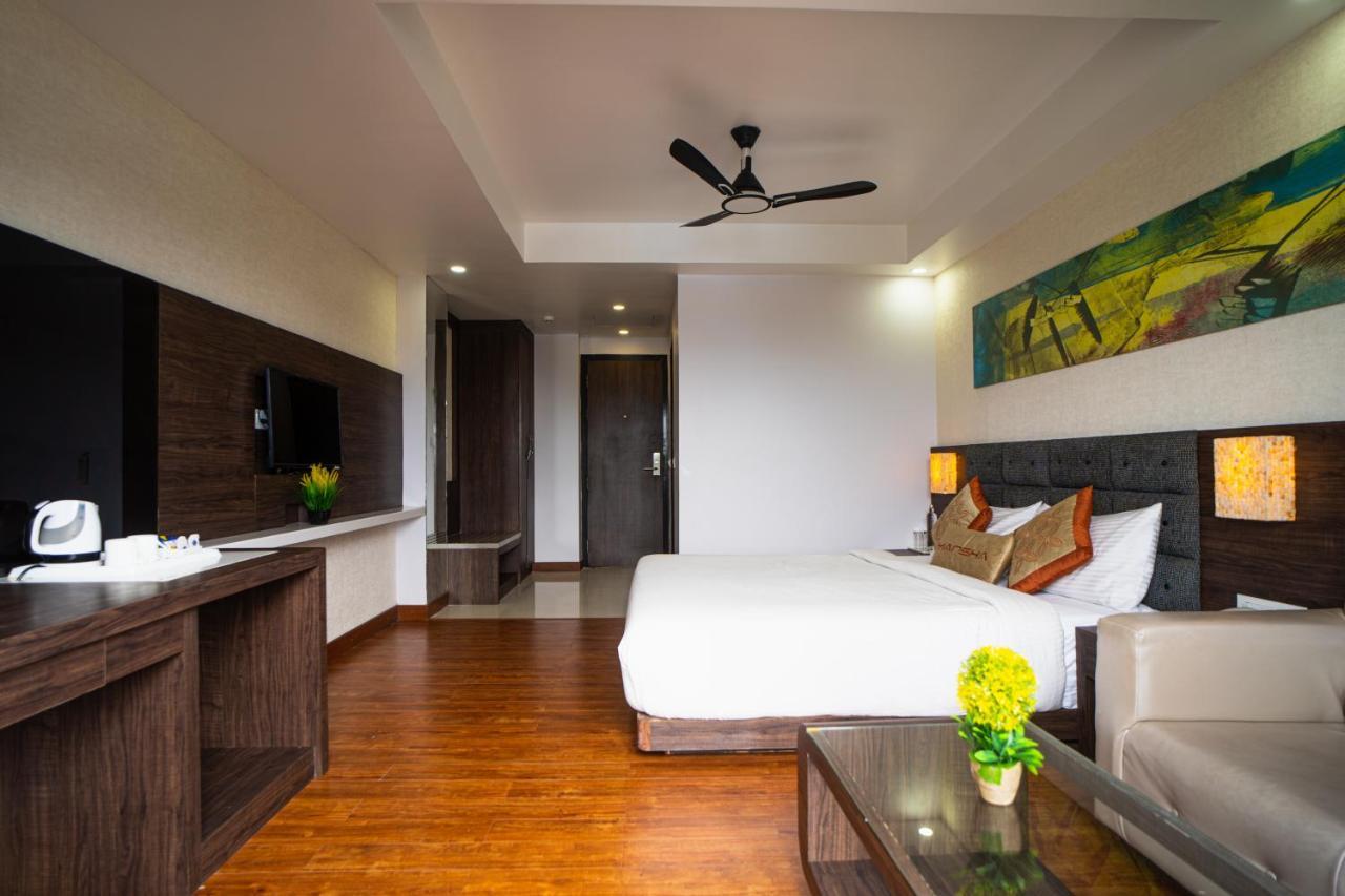 Deluxe Room,1242792943:JPEG