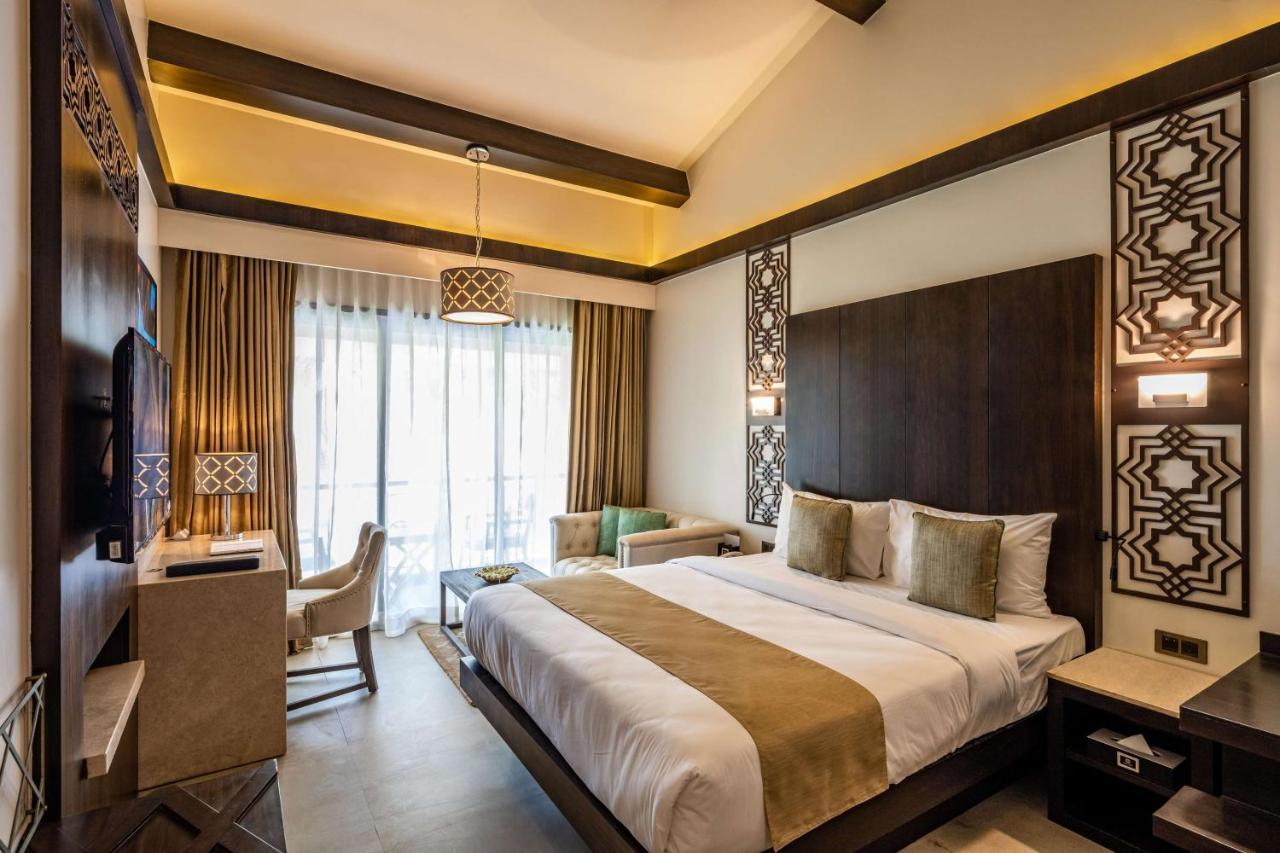 Superior King Room Ocean View