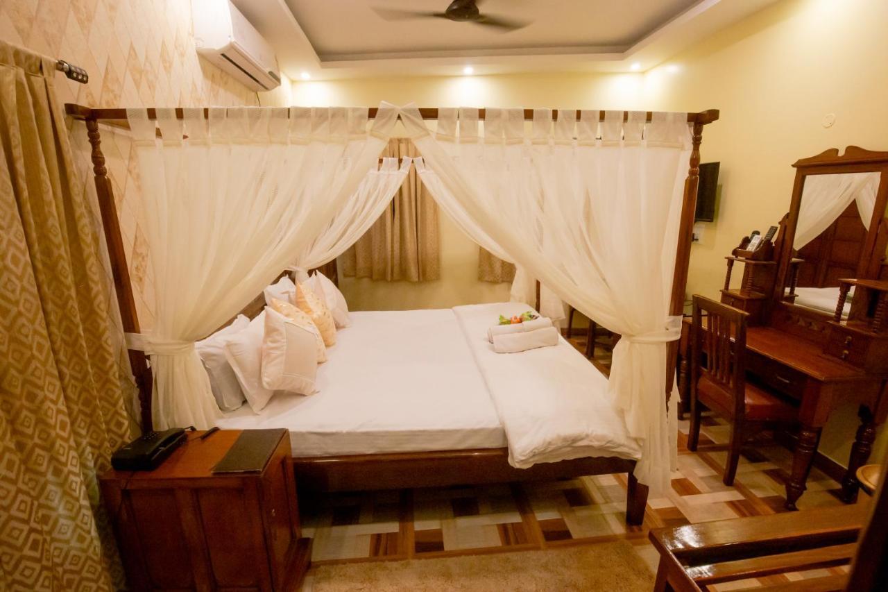 Suite mit Kingsize-Bett und Balkon
