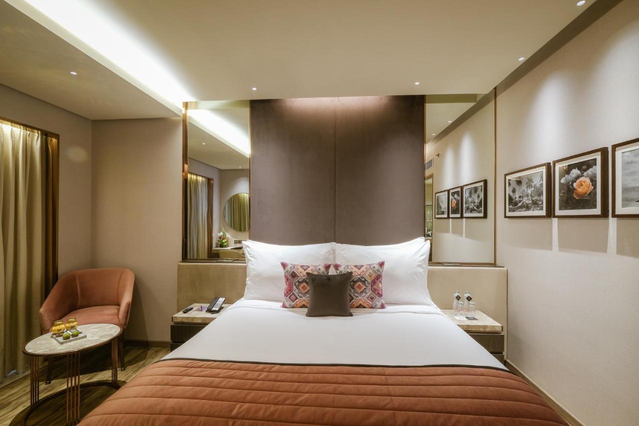 Luxury Hill View INR 1000 off on a 60min Spa Buy 1 1 complimentary IMFL drink between 5pm 7pm at Aqua on F&B Laundry
