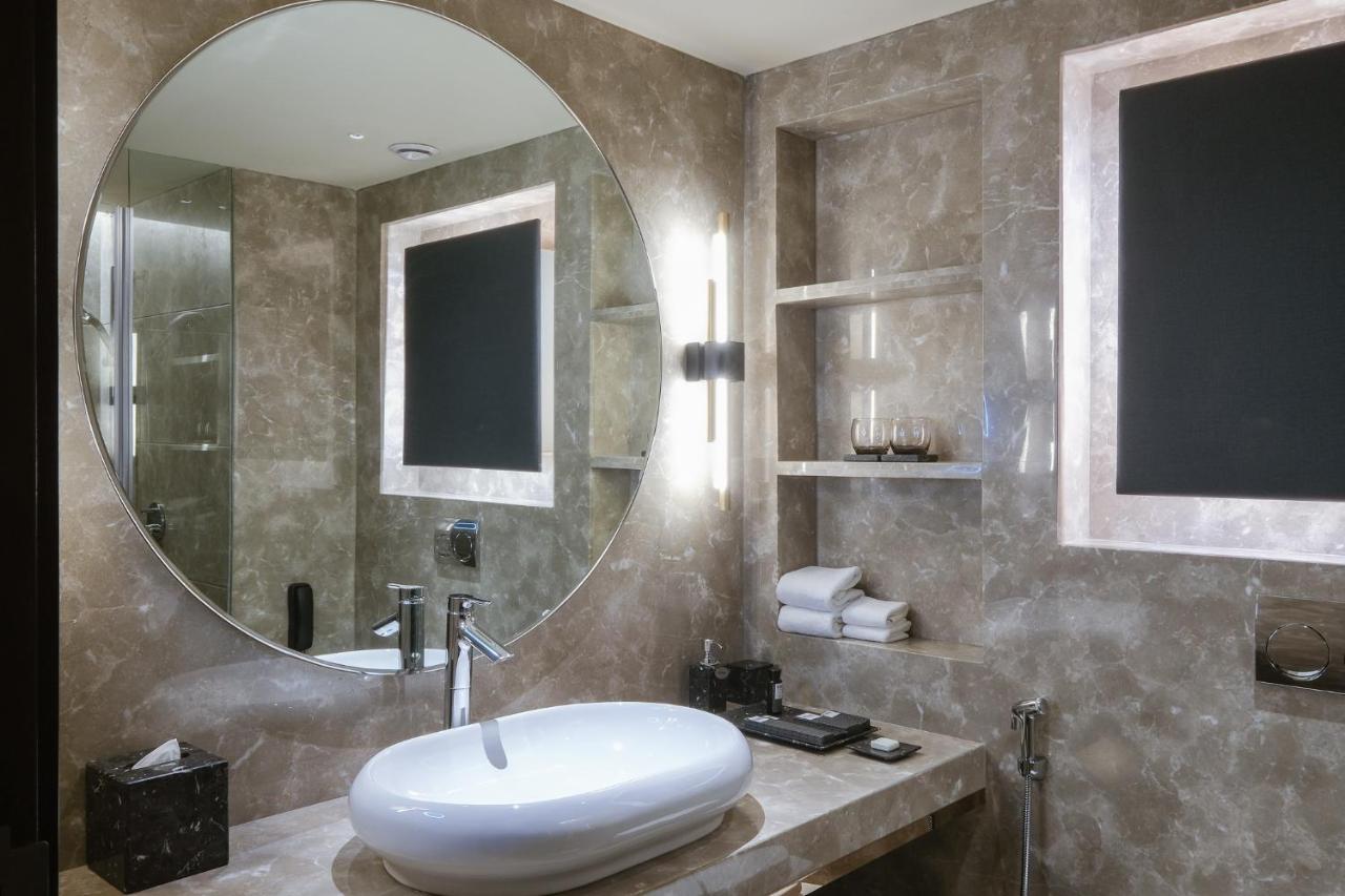 Luxury Hill View INR 1000 off on a 60min Spa Buy 1 1 complimentary IMFL drink between 5pm 7pm at Aqua on F&B Laundry