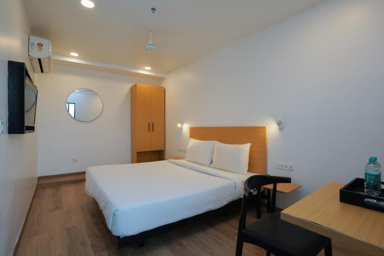 Deluxe Room,1393939880:JPEG