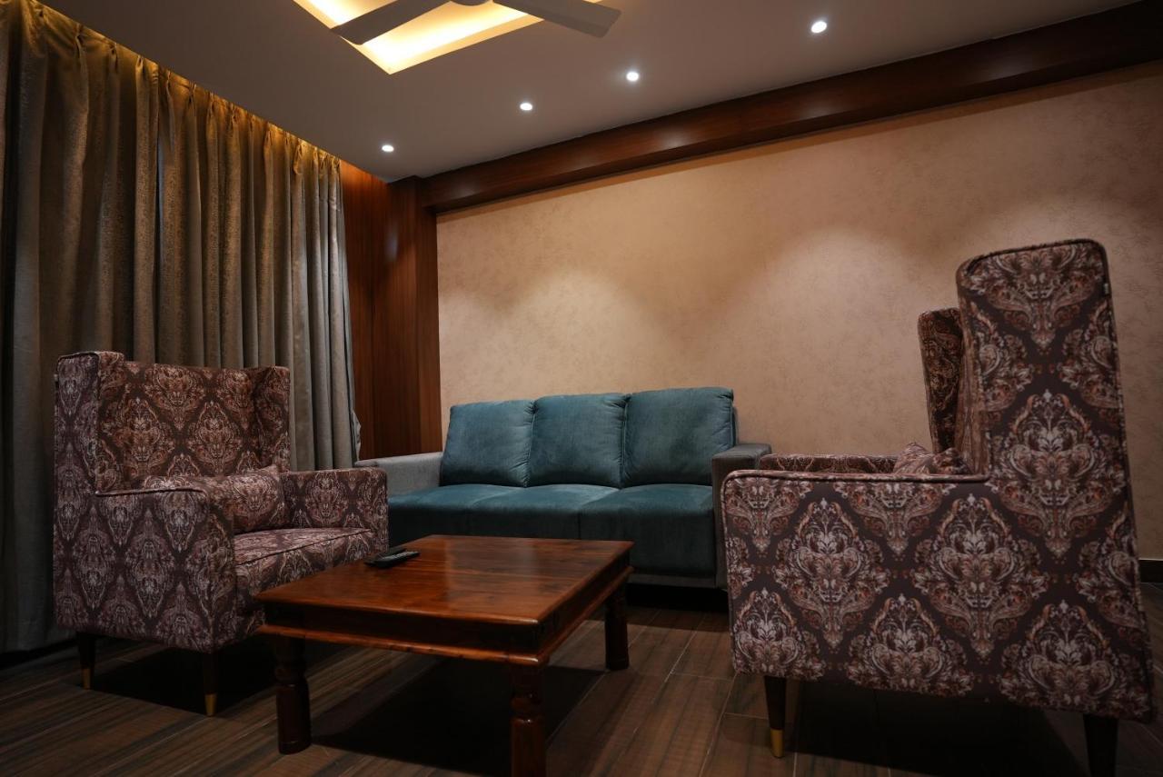 Executive Suite