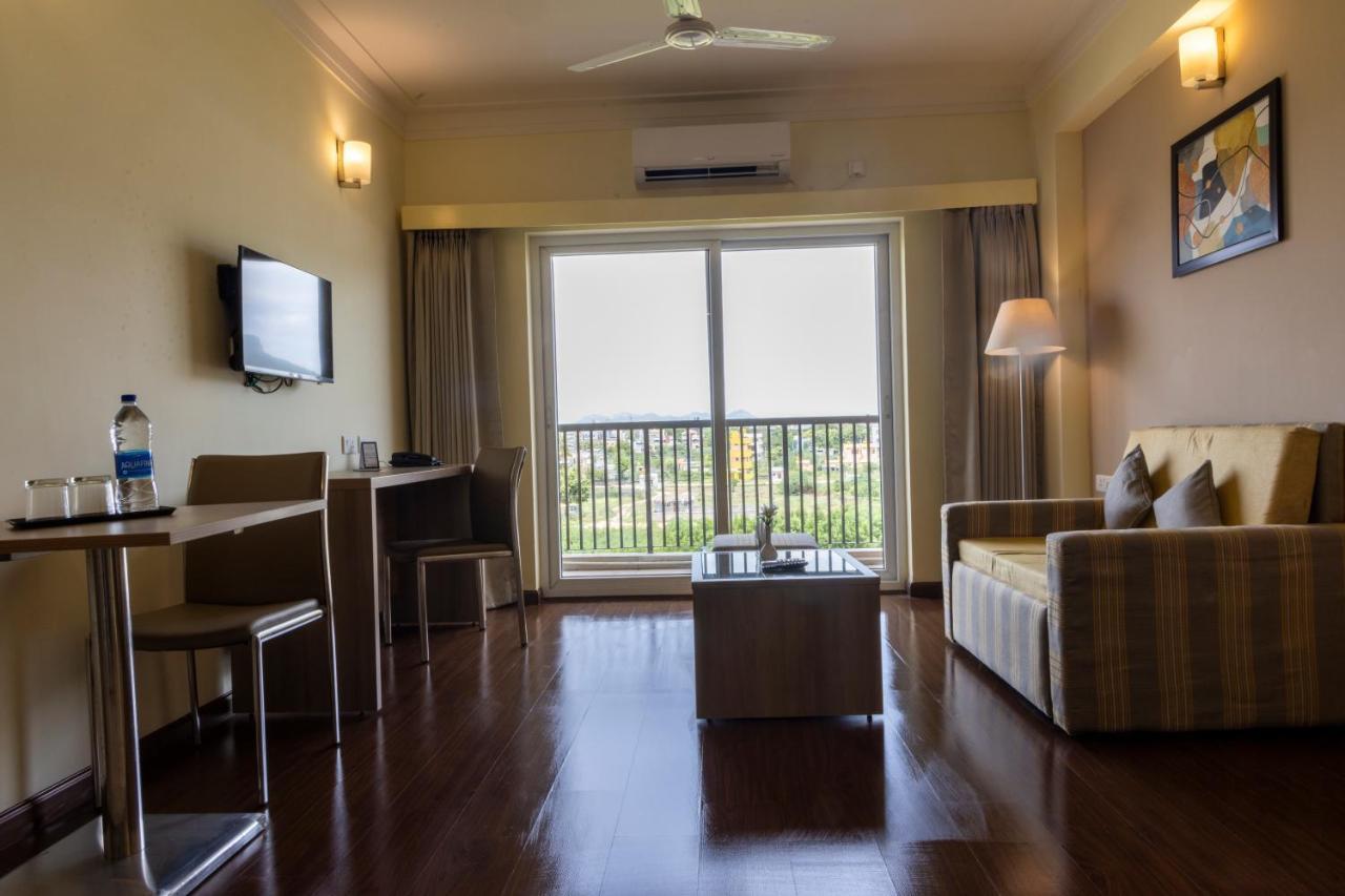 One-Bedroom Suite