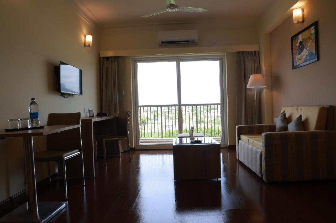 One-Bedroom Suite