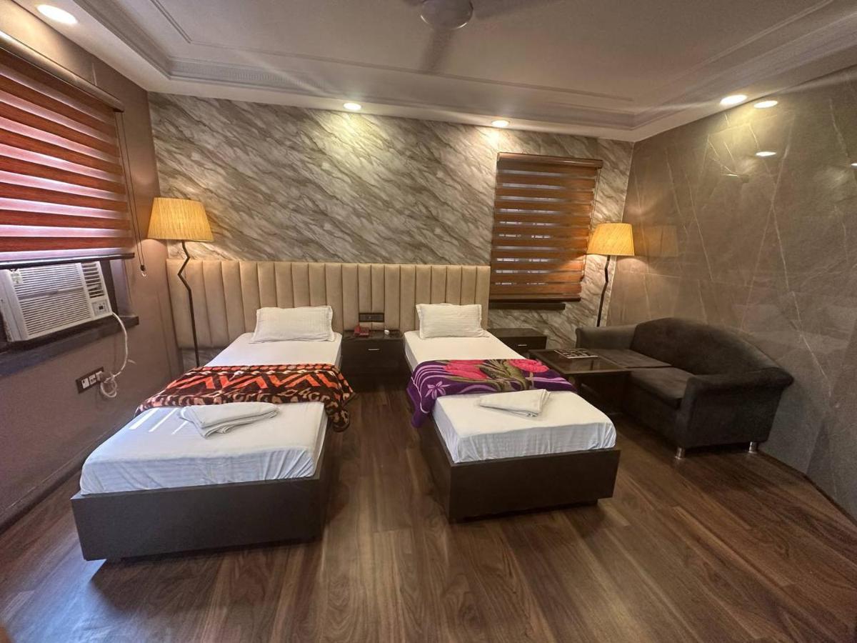 Deluxe Double or Twin Room