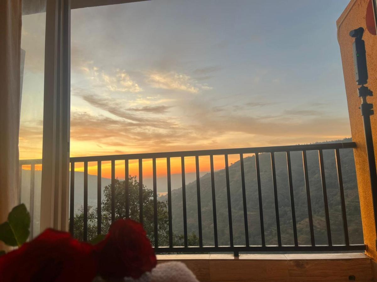 King Room Mountain View