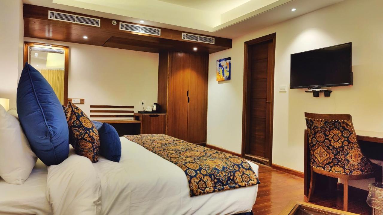 Presidential Suite,1350090049:JPEG