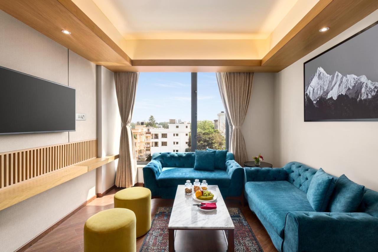 Junior King Suite Non-Smoking