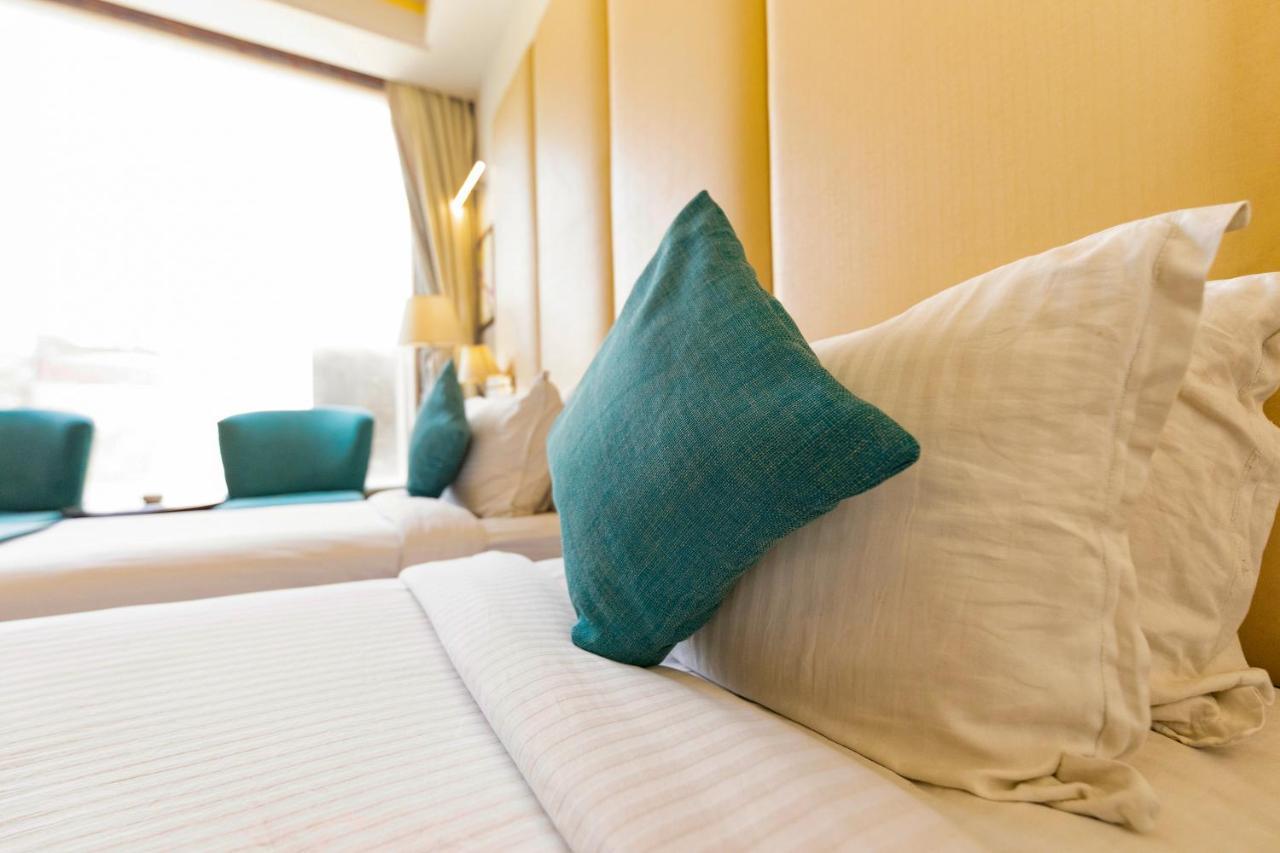 Superior King Suite