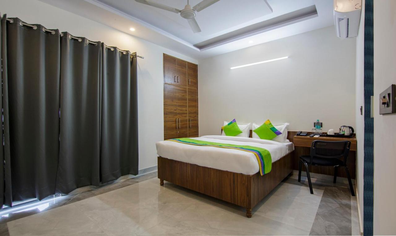 Deluxe Room Balcony
