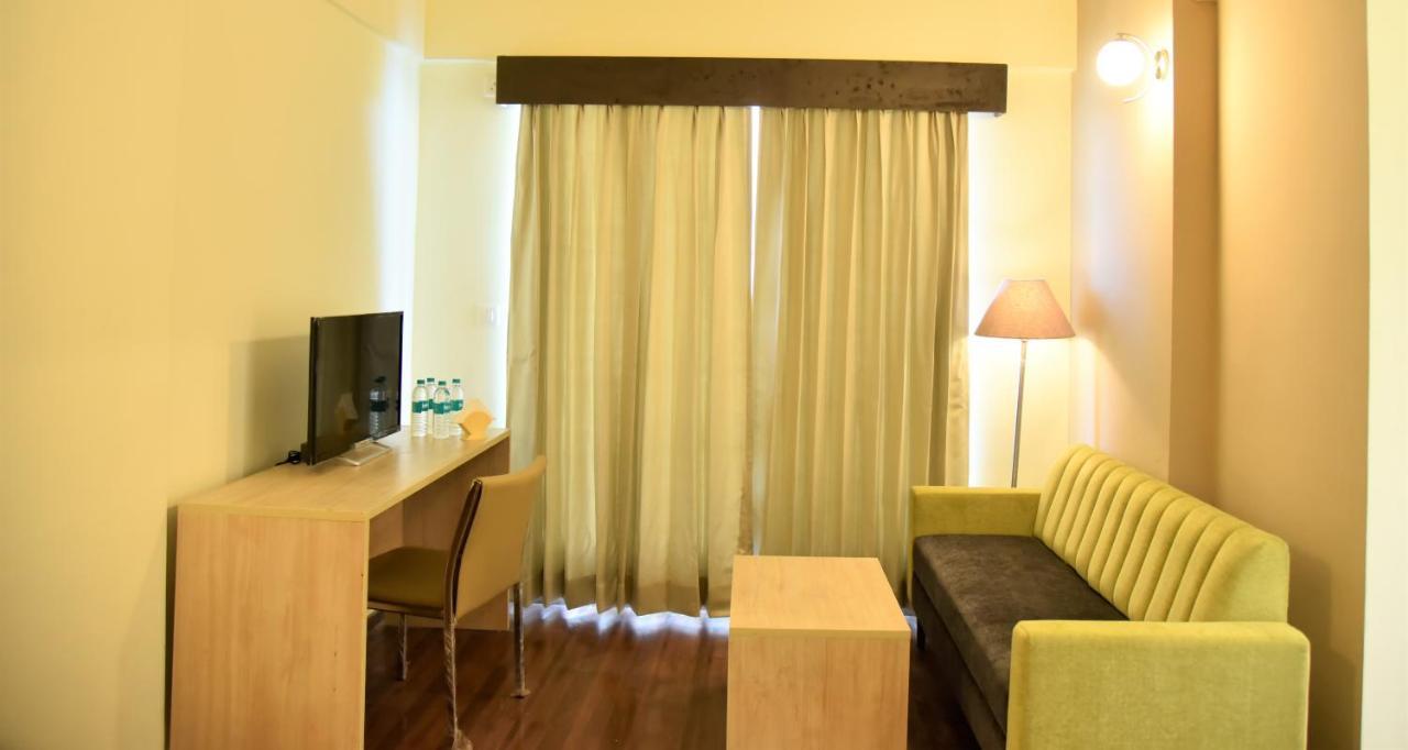 One-Bedroom Suite,1469478596:JPEG