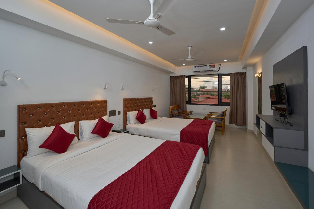 Deluxe Family Room
