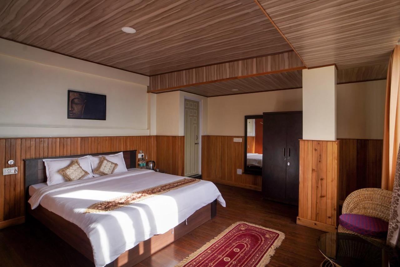 Deluxe King Room,1471776674:JPEG
