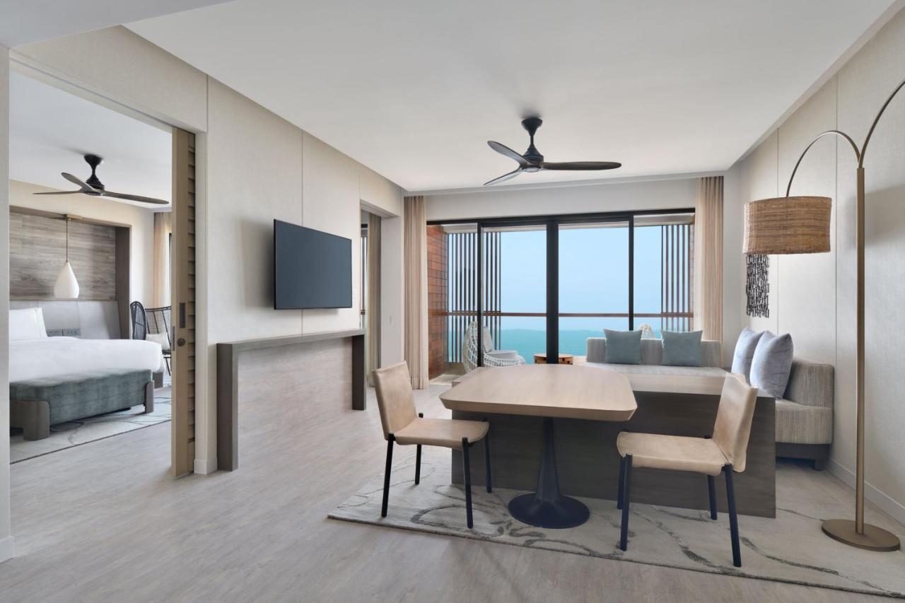 Classic King Suite Balcony Mountain View INR 1500 wellness credit per non-cumulative redeemable against Spa therapy or at Hakuna Matata the gaming zone