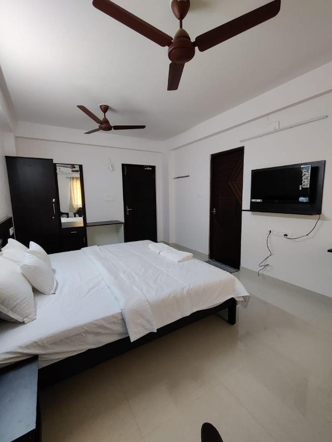 Standard Double Room,1487674768:JPEG