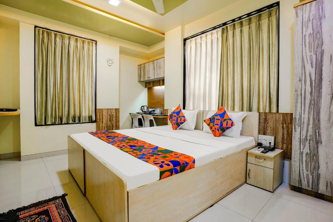 Double Room,1487821483:JPEG