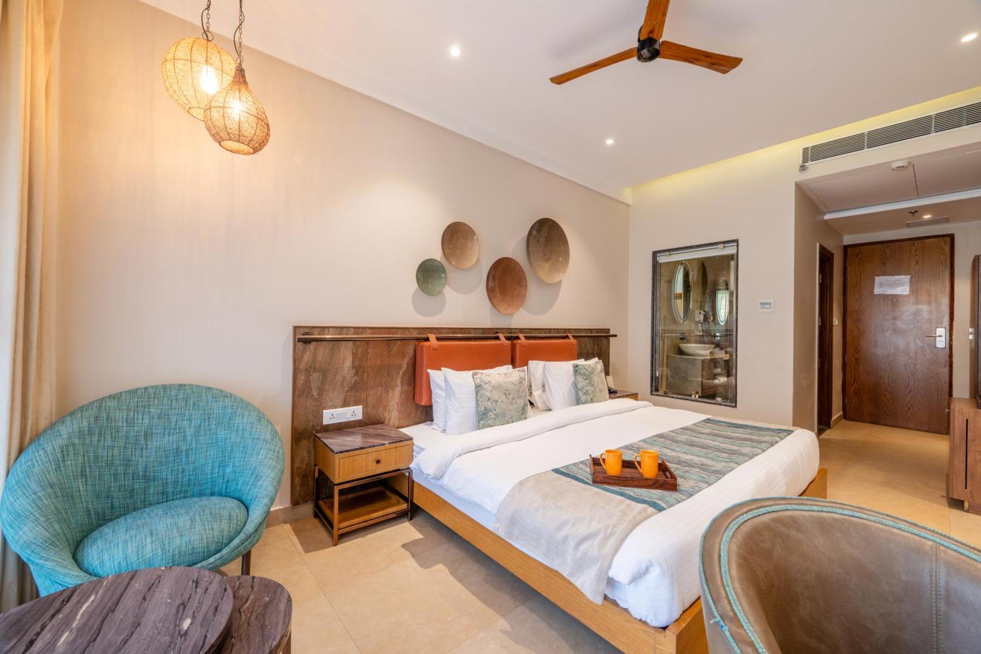 King Room Mountain View Pet Friendly | Complimentary Aarti Ceremony 60min Yoga session