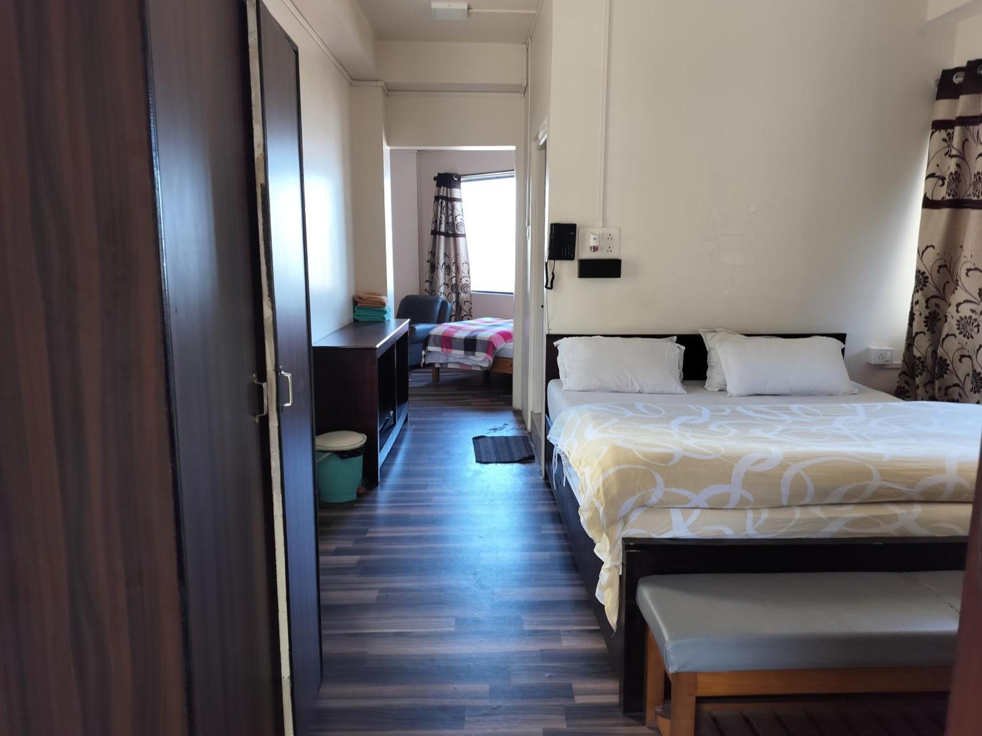 Deluxe King Room Top Floor