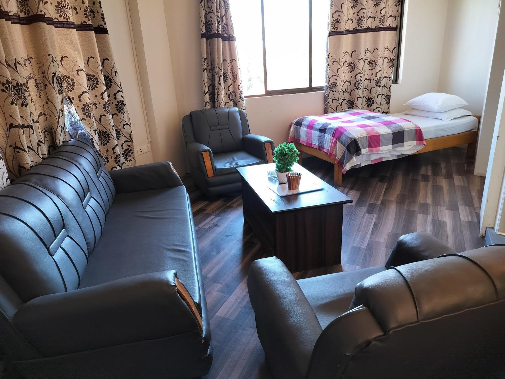 Deluxe King Room Top Floor