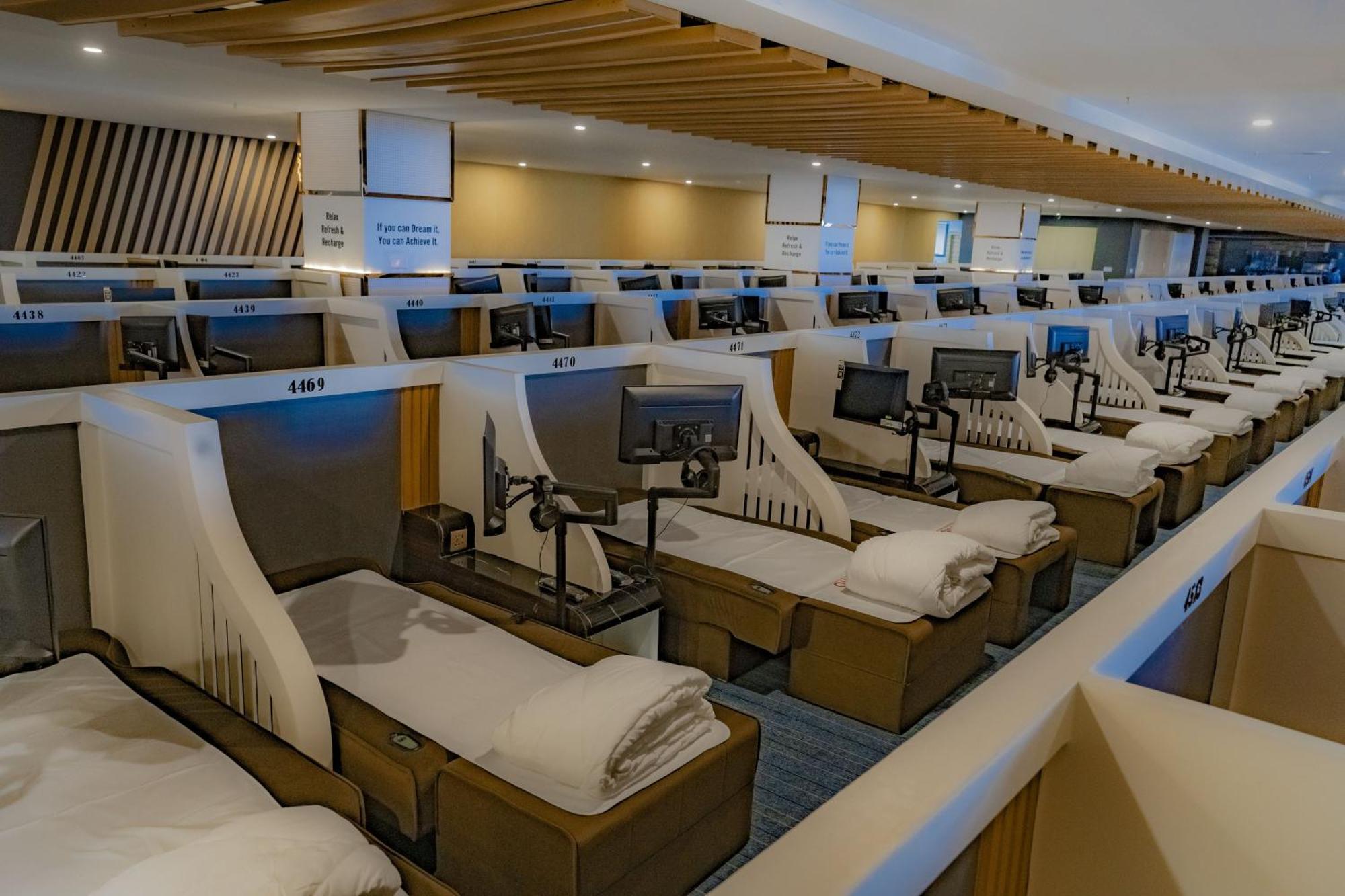 Executive Pod Open Bed