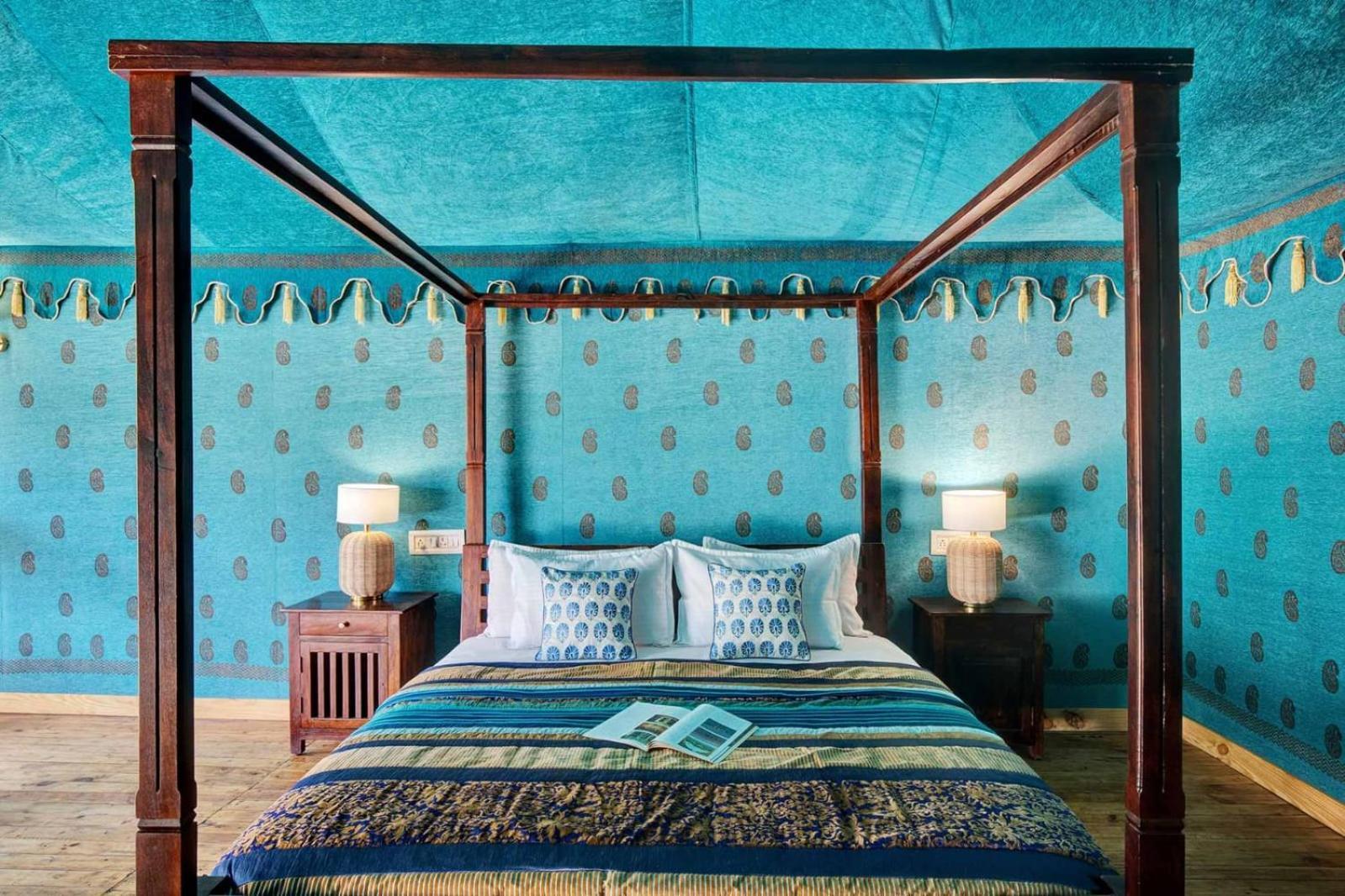 MOUNTAIN VIEW MACHAAN TENT PRIVATE SIT OUT