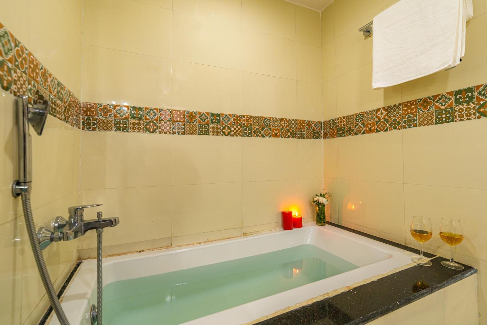 Portuguese 3 Bedroom Villa with Bathtub  10% Discount on Food & Beverages - 2+1 Happy Hours offer