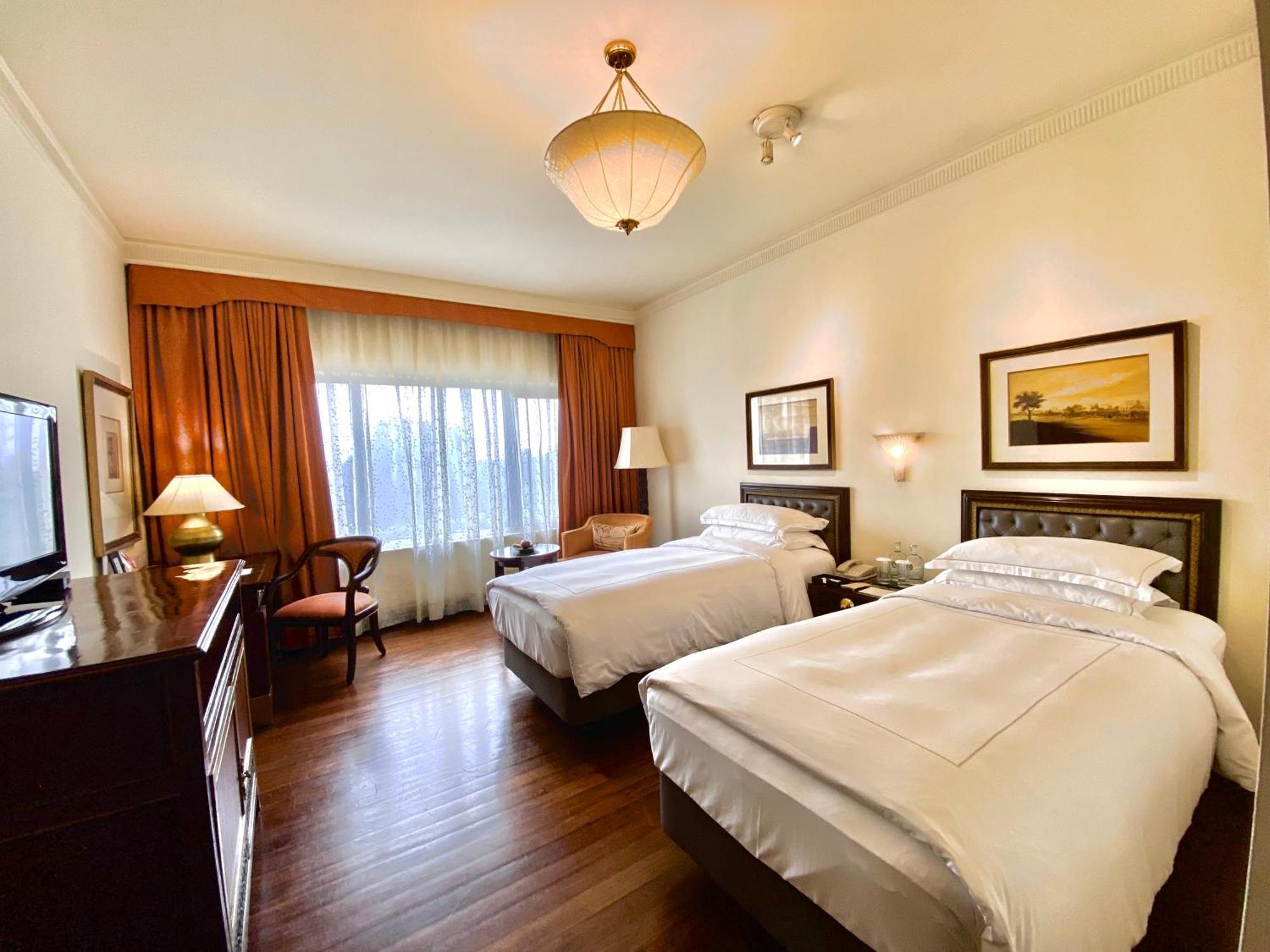 Deluxe Room Various View Twin Bed