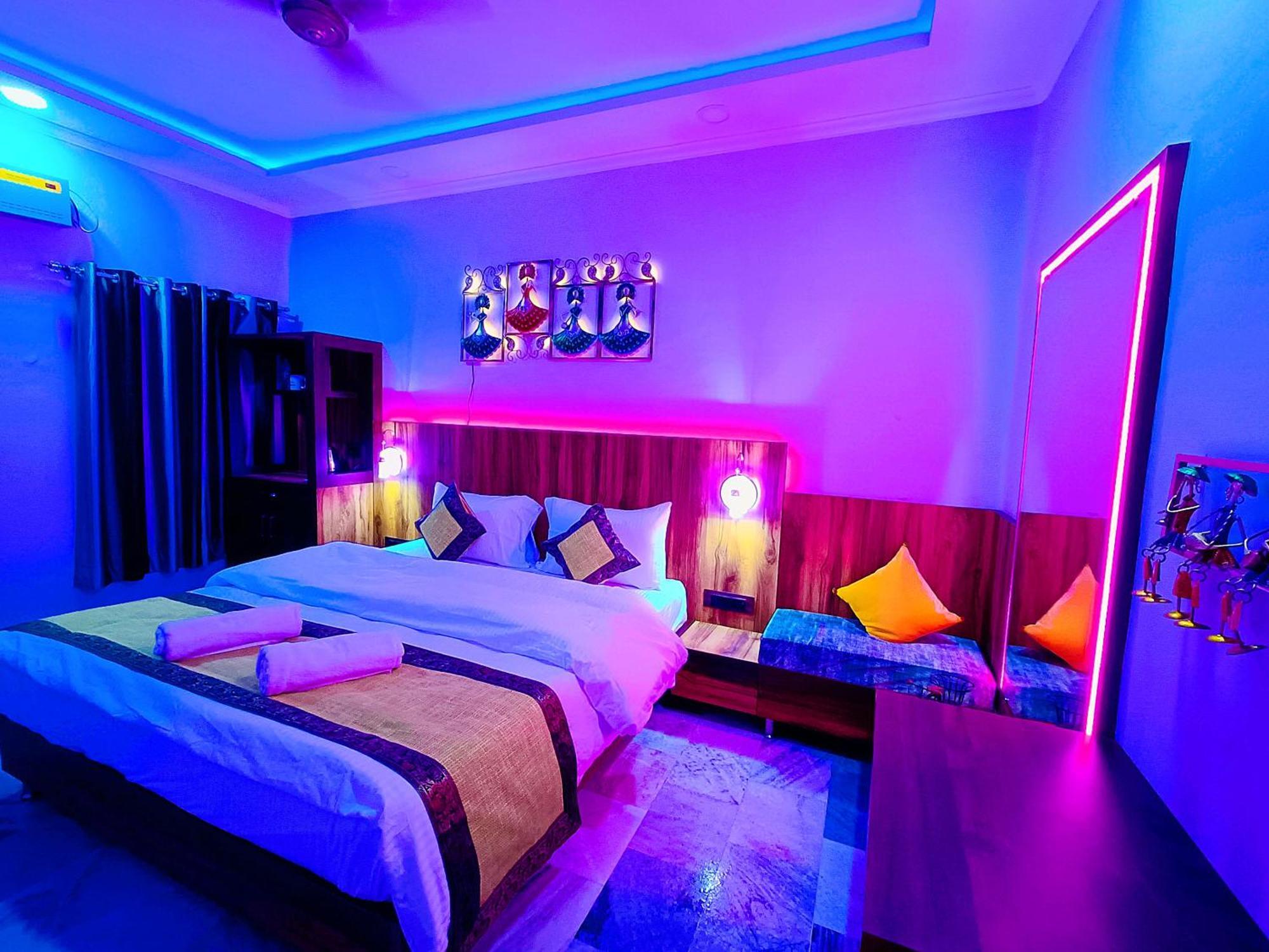 Double Room Private Bathroom