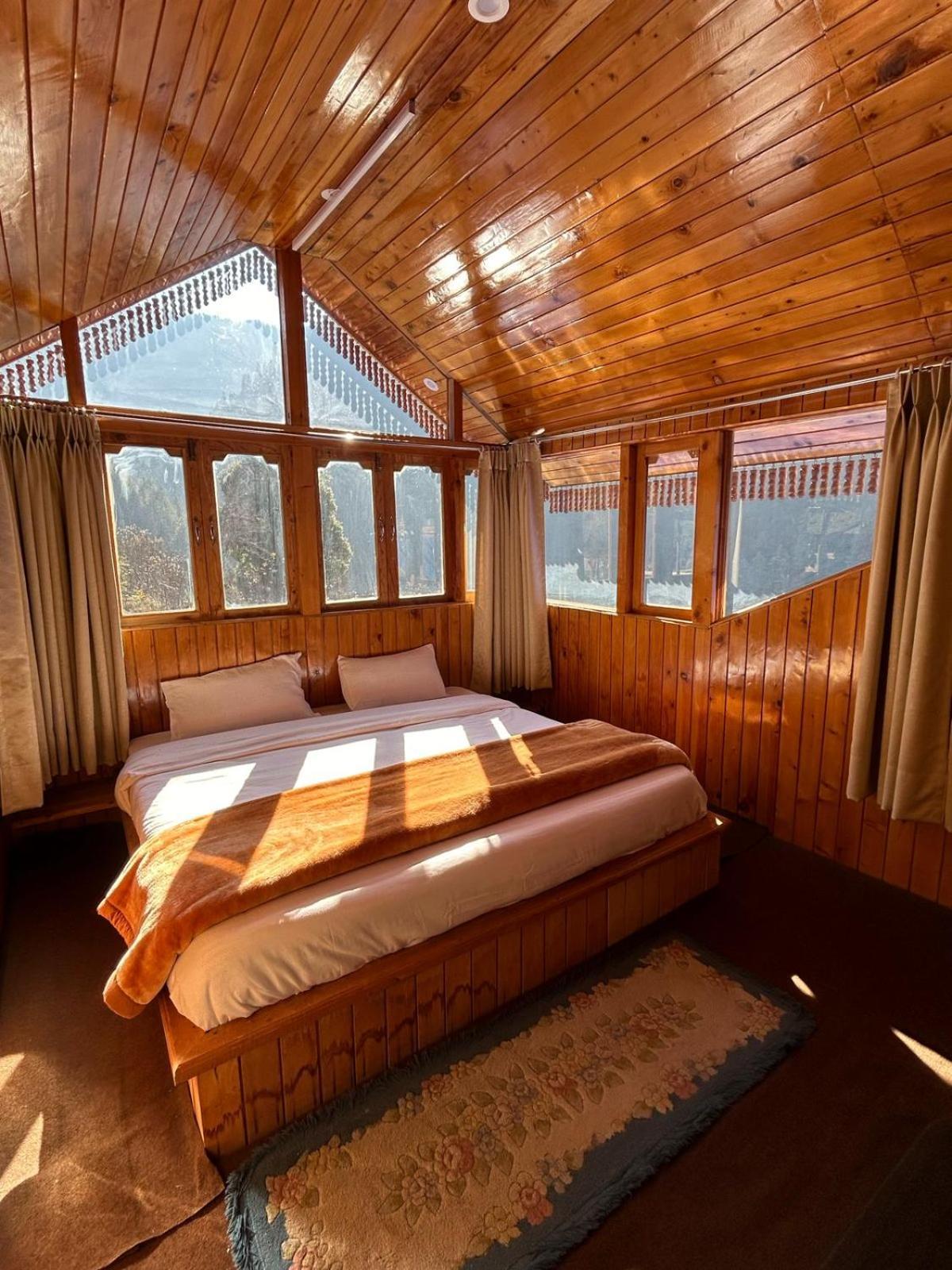 Two-Bedroom Chalet,1565748562:JPEG