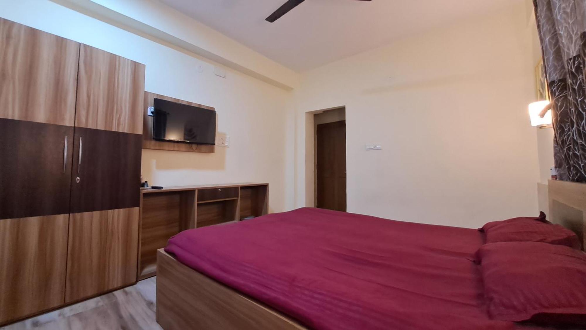Double Room Private Bathroom