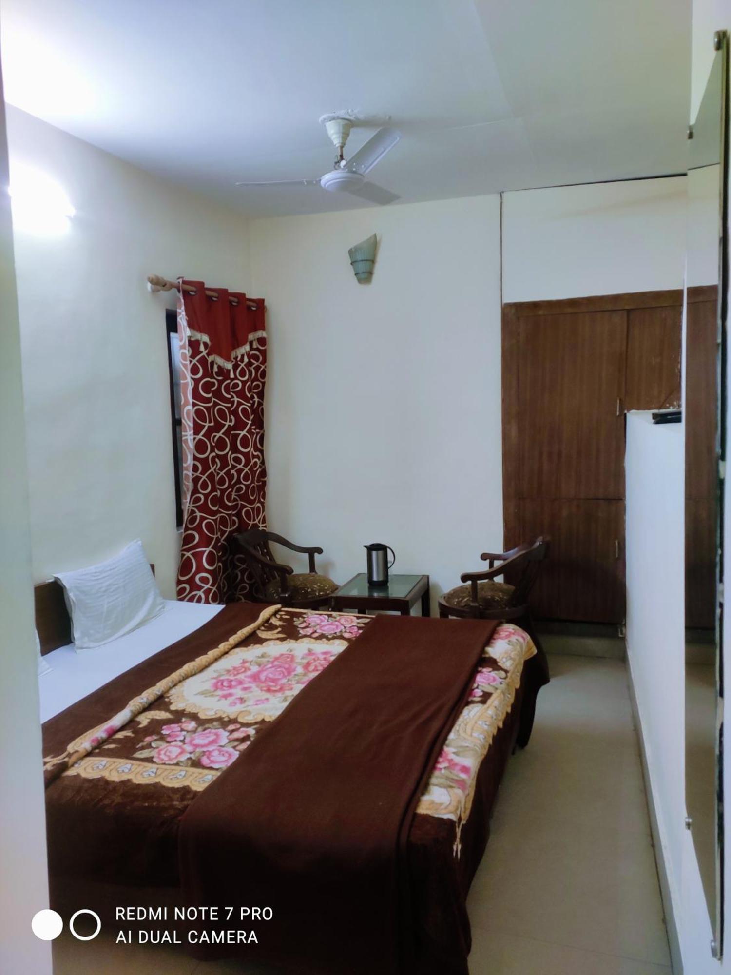 Budget Double Room,1590538566:JPEG