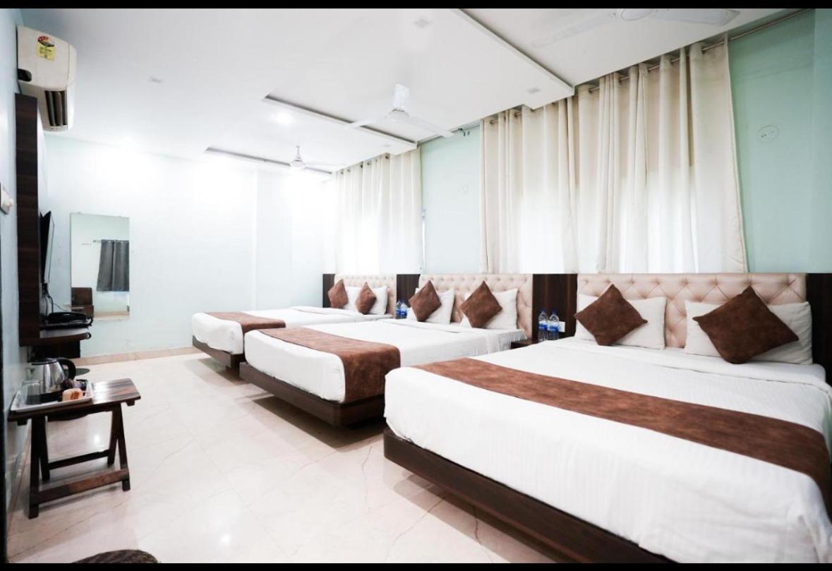 Deluxe Family Suite