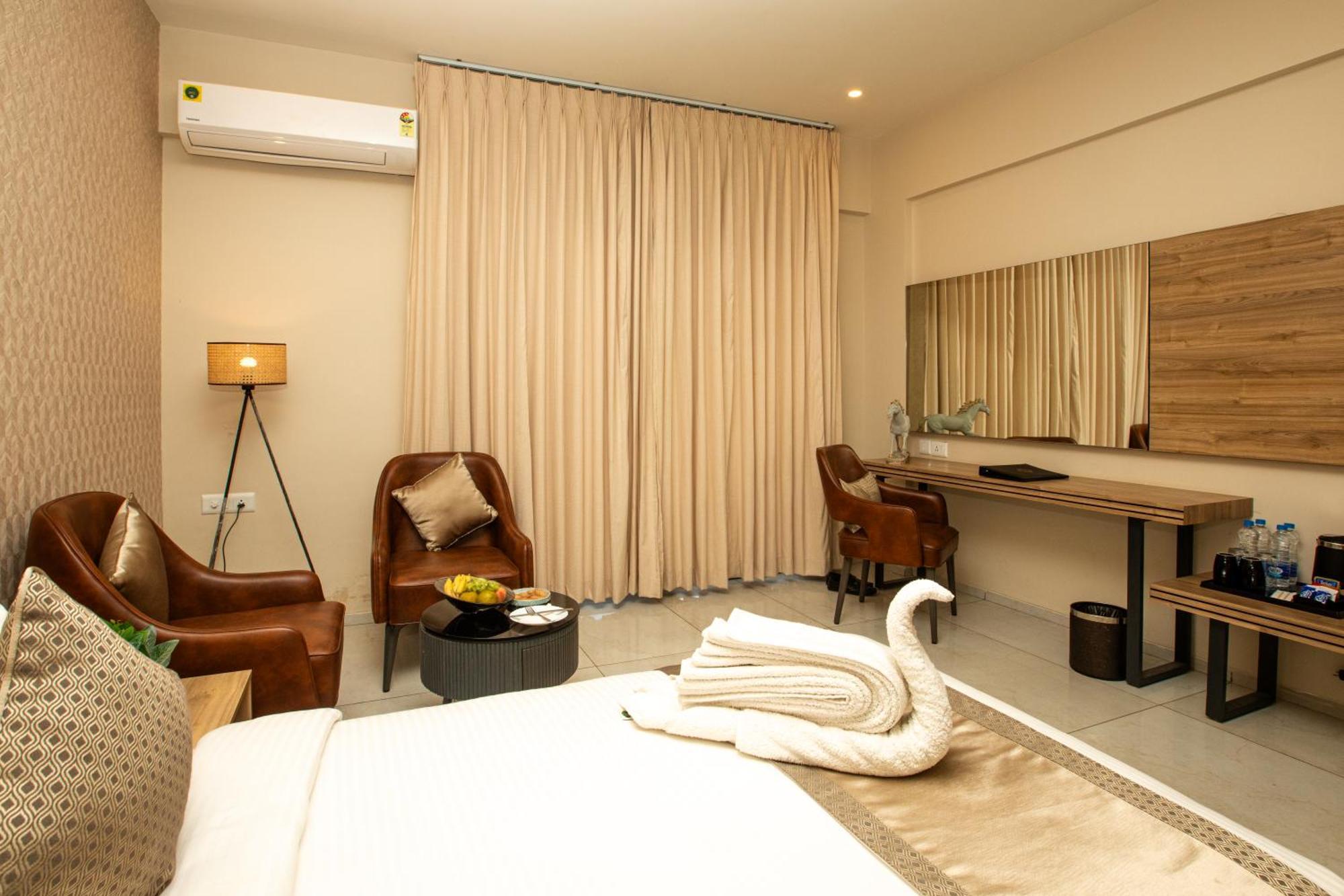 Superior King Room