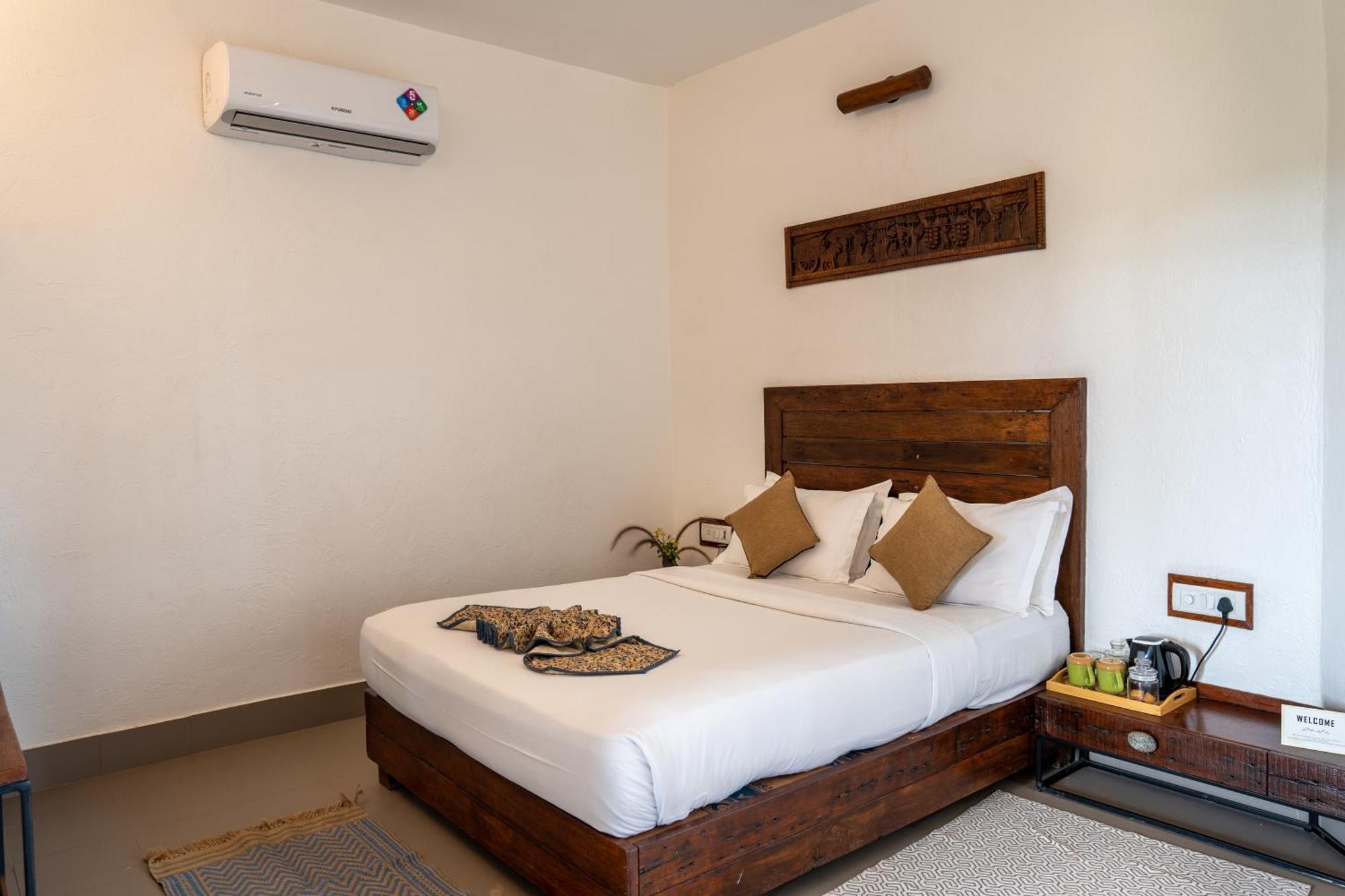 Deluxe Queen Room