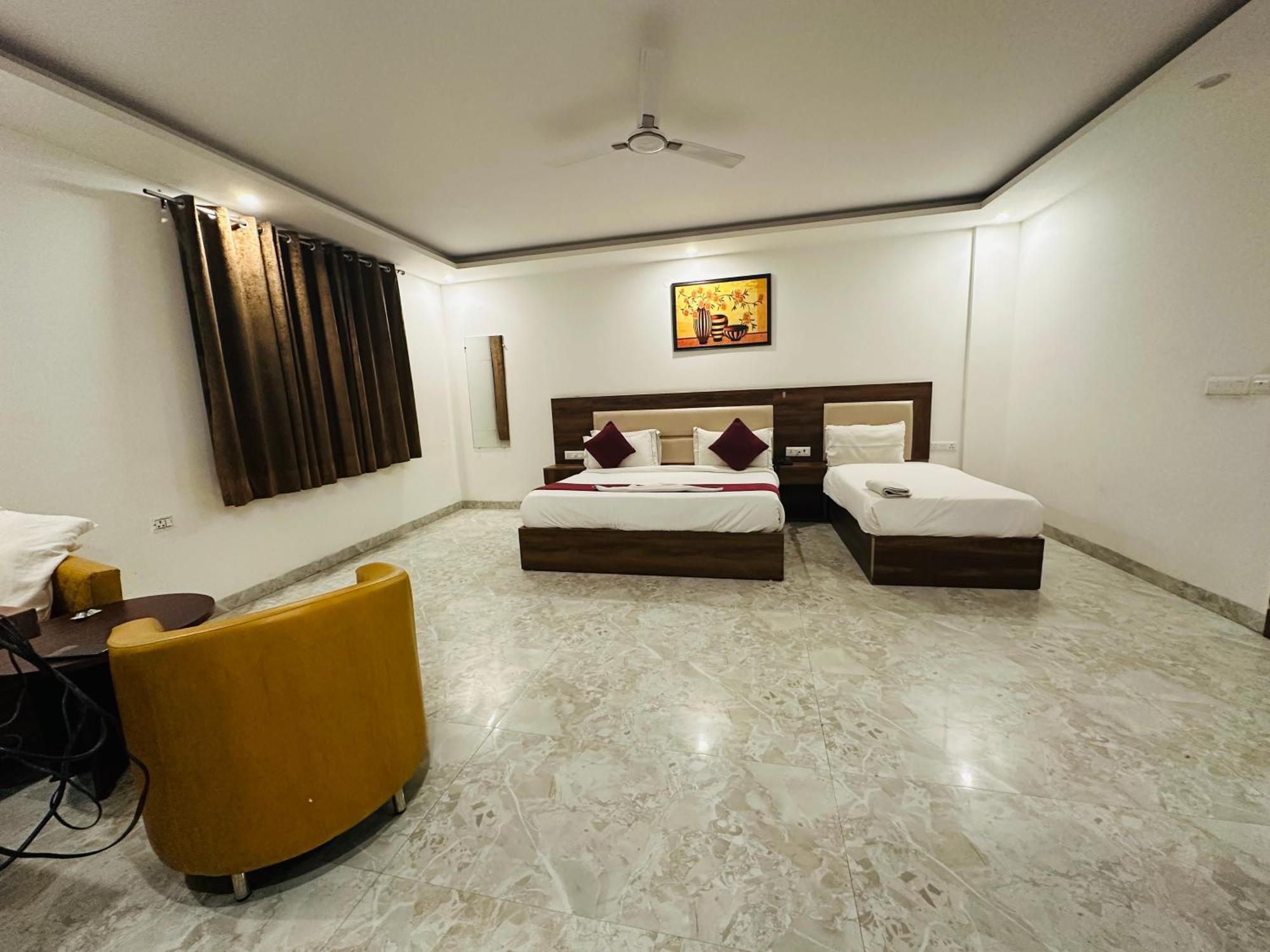 Deluxe Triple Room,1613797338:JPEG