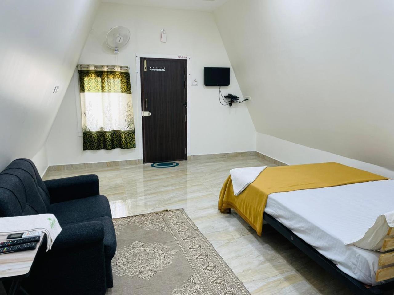 Queen Room