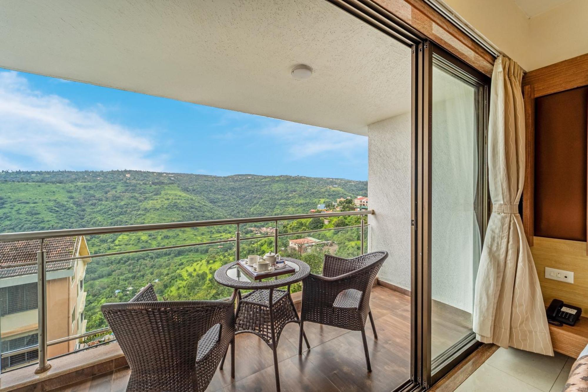 Mountain View Privilege Suites Balcony
