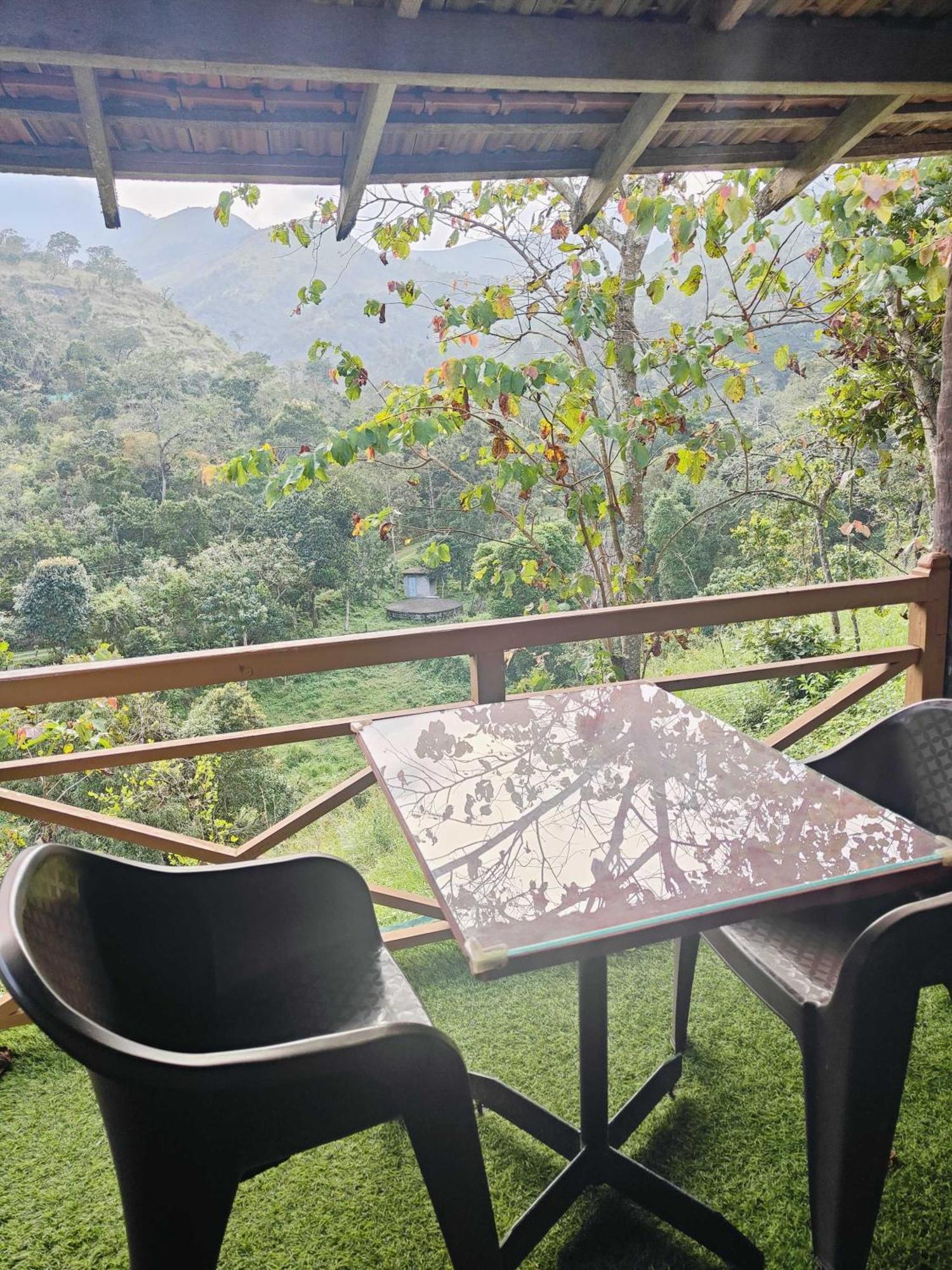 LUXURY VALLEY VIEW COTTAGE