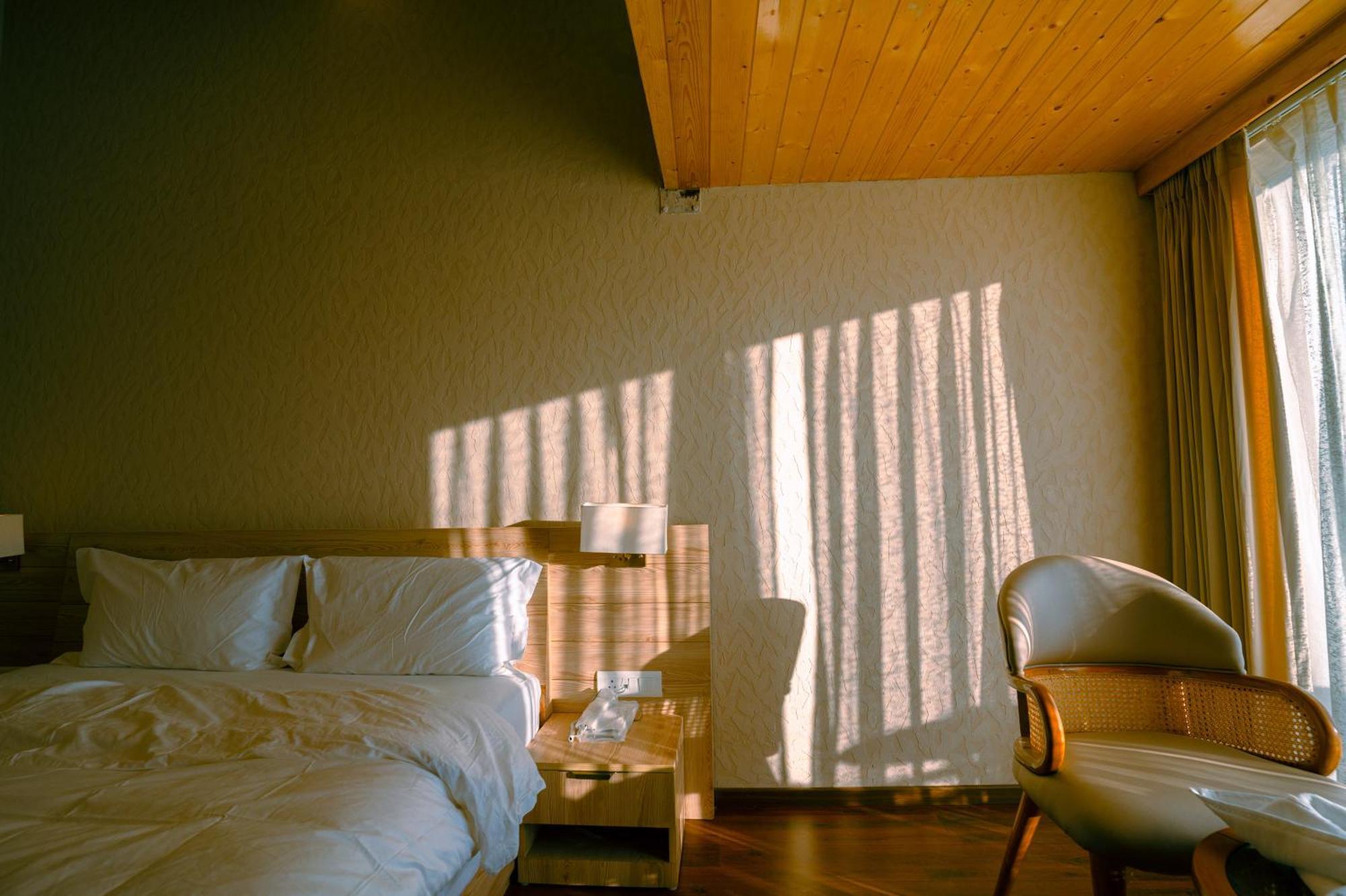 Family Room Mountain View